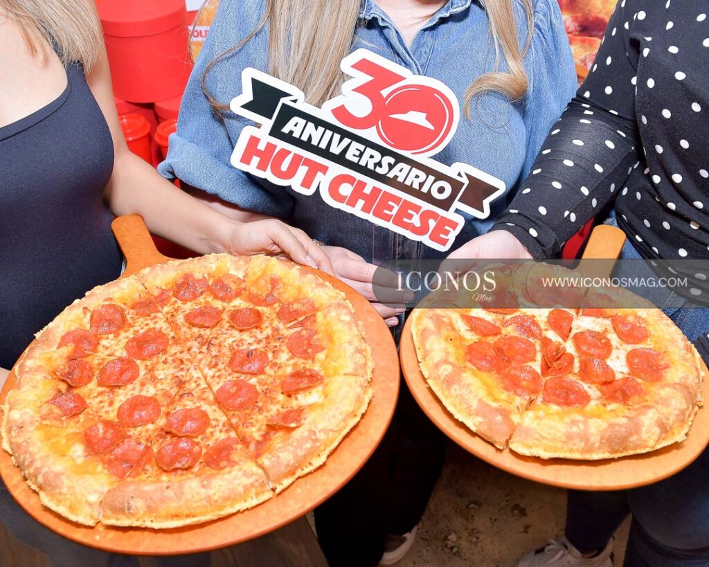 aniversario hut cheese pizza hut honduras