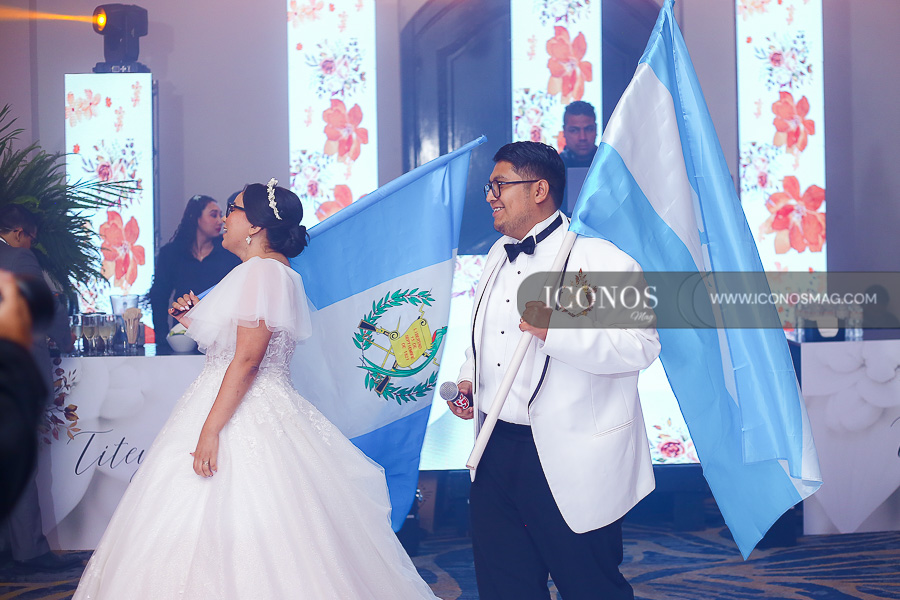Boda Ana Gissel Duron y Sergio Eduardo Castillo y chejo