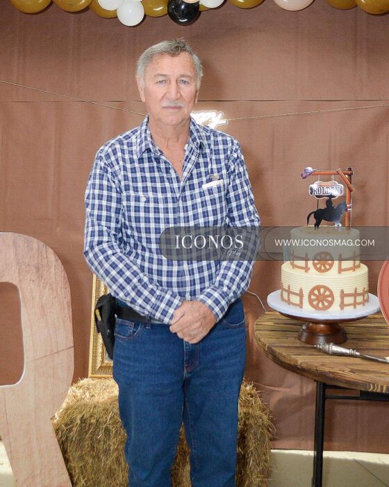 PORTADA Cumpleaos Roldn Suazo Nuila