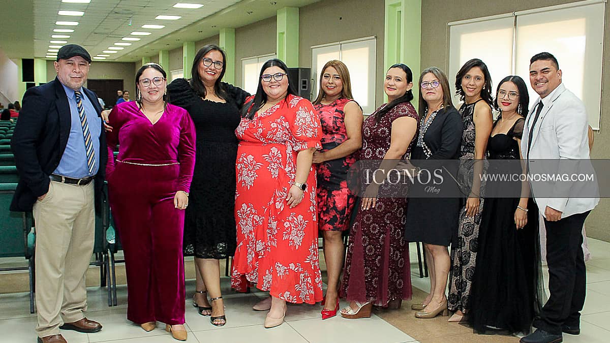 QUINTA PARTE La graduación 2025 <em>by Iberoamericana School and Institute</em>