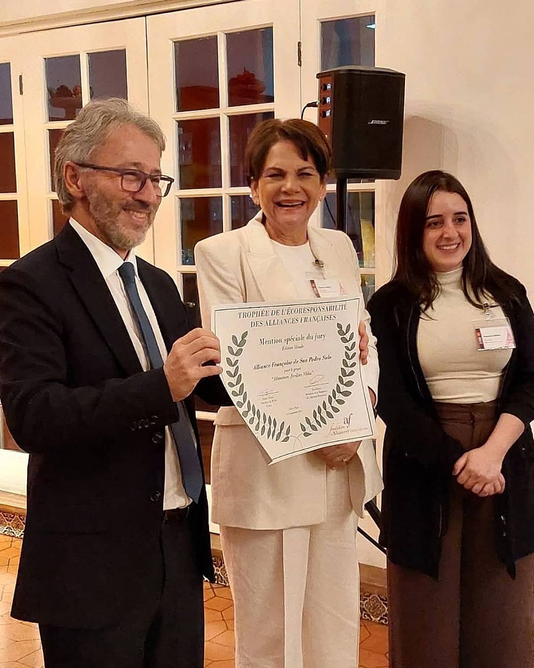 PORTADA Reconocimiento jardn Mika Alianza Francesa Honduras