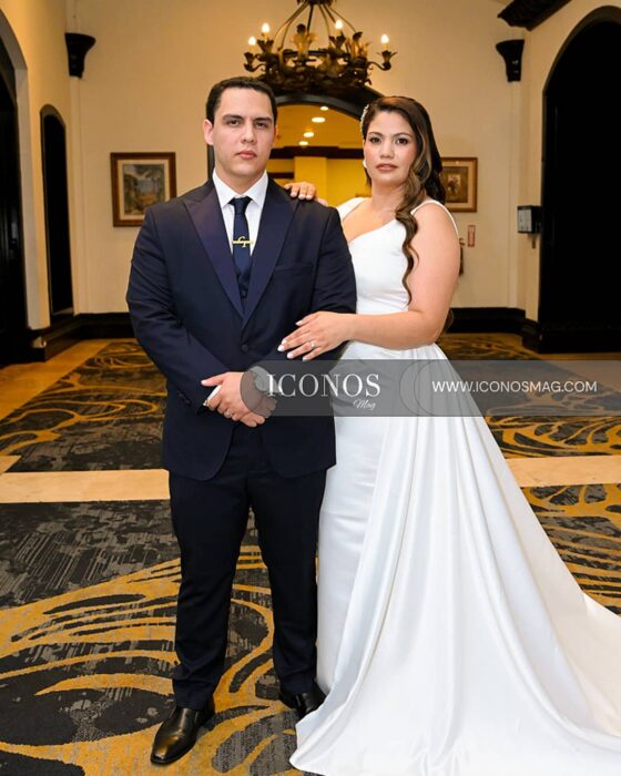 PORTADA boda thania y chrystian