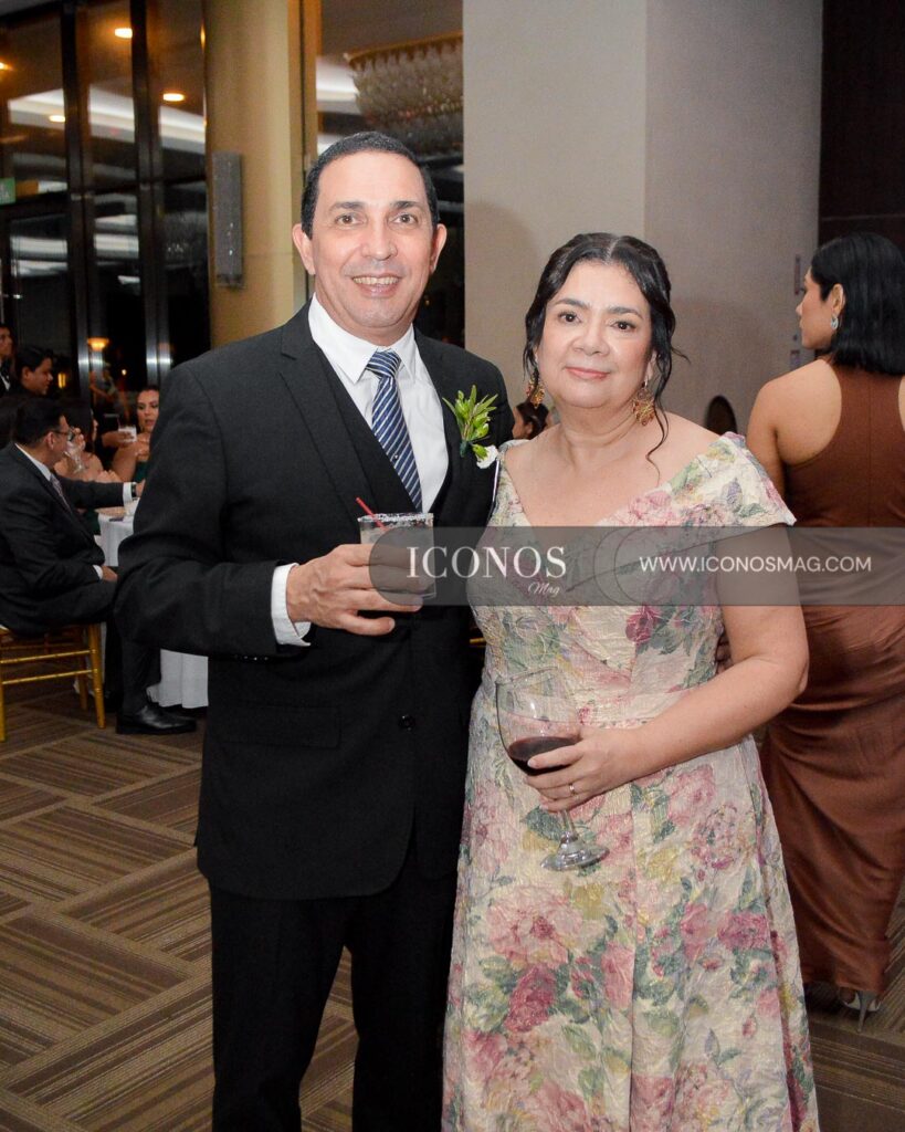 boda yirian dayary alvarado garcia y gerardo andres castillo martinez