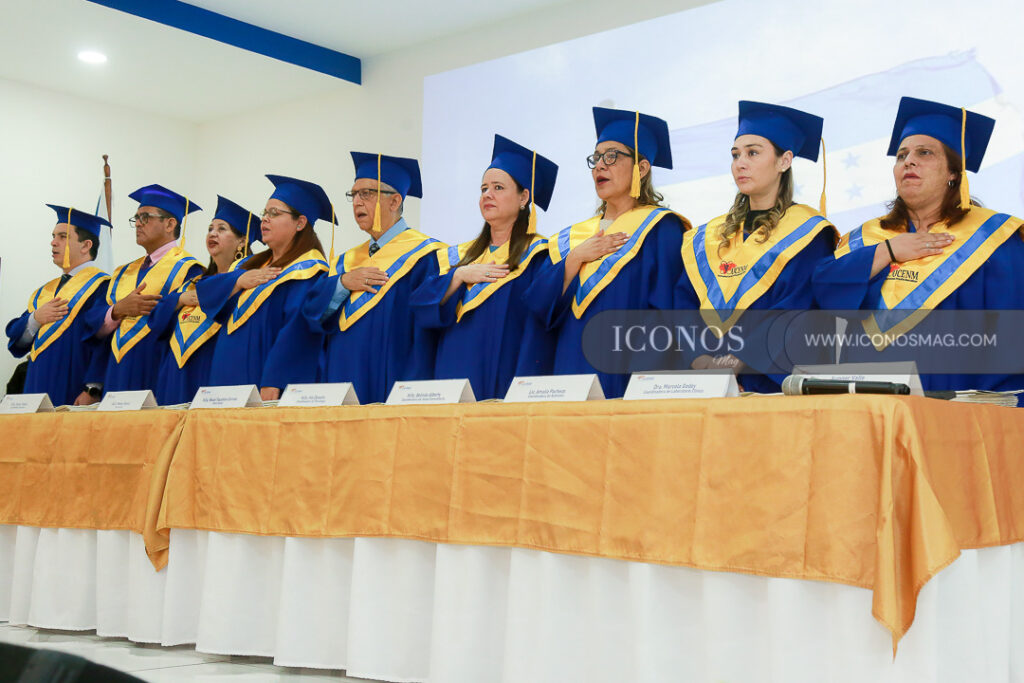 centesima decima cuarta graduacion by ucenm honduras