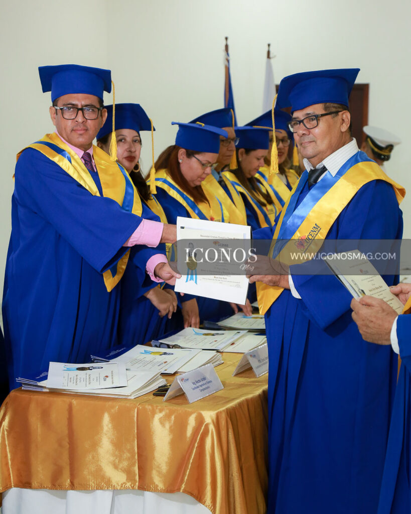 centesima decima cuarta graduacion by ucenm honduras