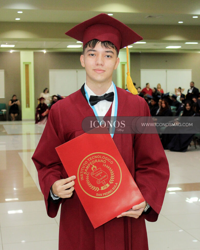 graduacion iberoamericana bilingual school