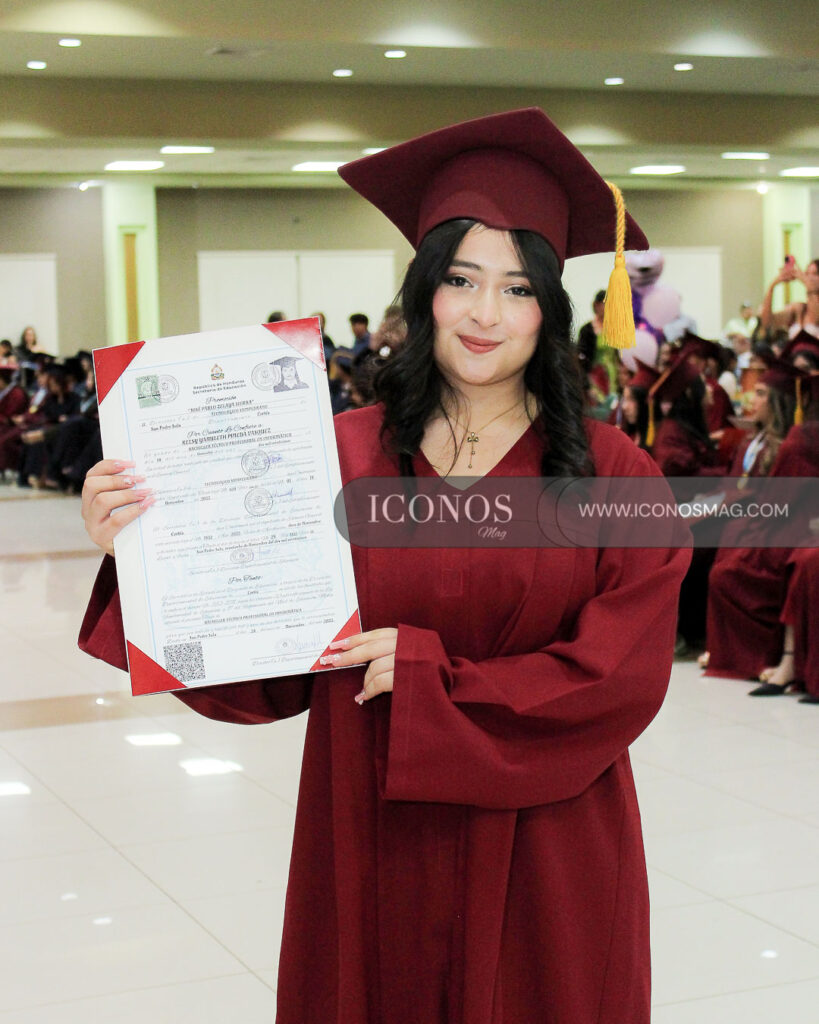 graduacion iberoamericana bilingual school