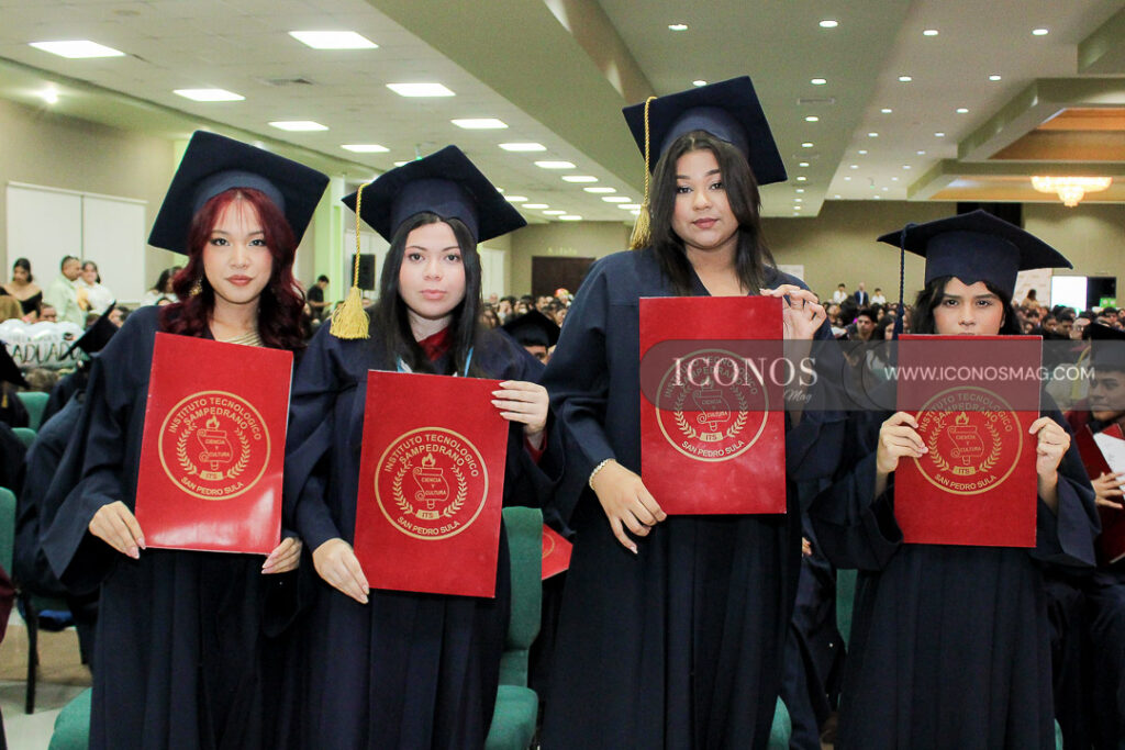 graduacion iberoamericana bilingual school