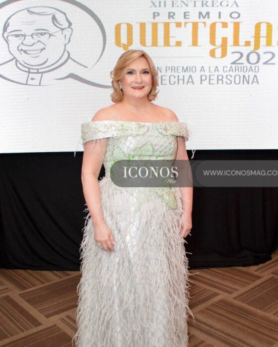 portada maria del rosario