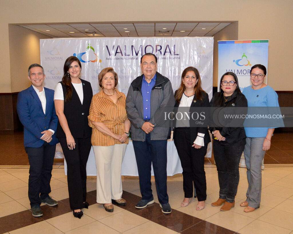 rueda prensa presentacion personaje valmoral