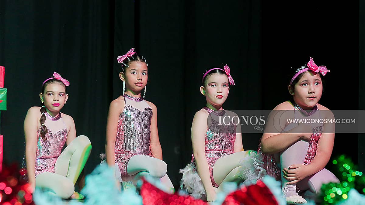 PRIMERA PARTE La presentación <em>Último acto</em> 2025 <em>by Extracurriculares Cuyuch</em>