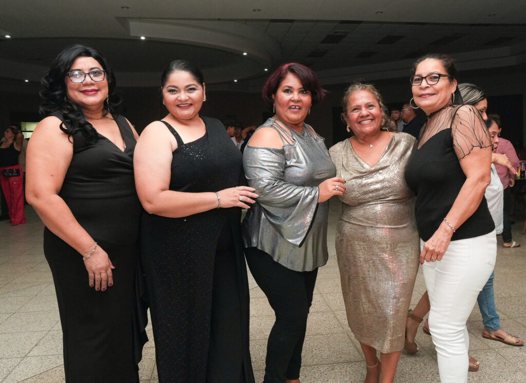 Fiesta navideña 2025 El túnel del amor Honduras