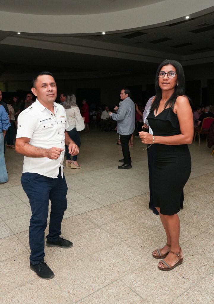 Fiesta navideña 2025 El túnel del amor Honduras