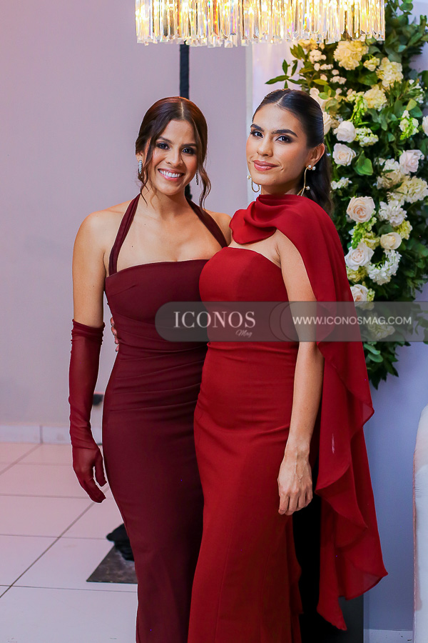 Helen Cecilia Zamora Matute y Alex Mauricio Cosenza Moncadatoshers la cumbre