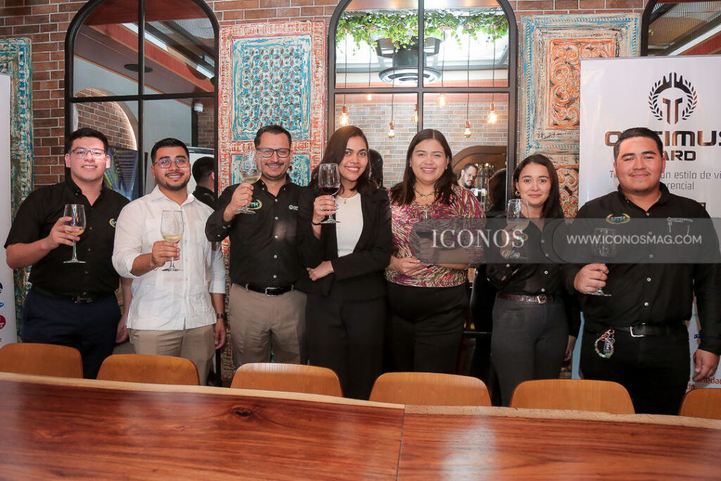 alianza optimus card y uth honduras via nova