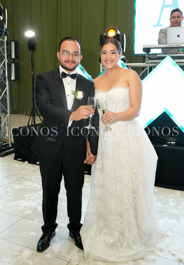 Bodas del año 2025 Honduras ICONOS Mag