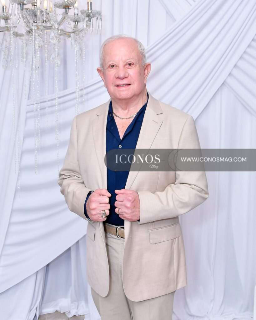 christmas la reina de hielo y el cazador by uth honduras