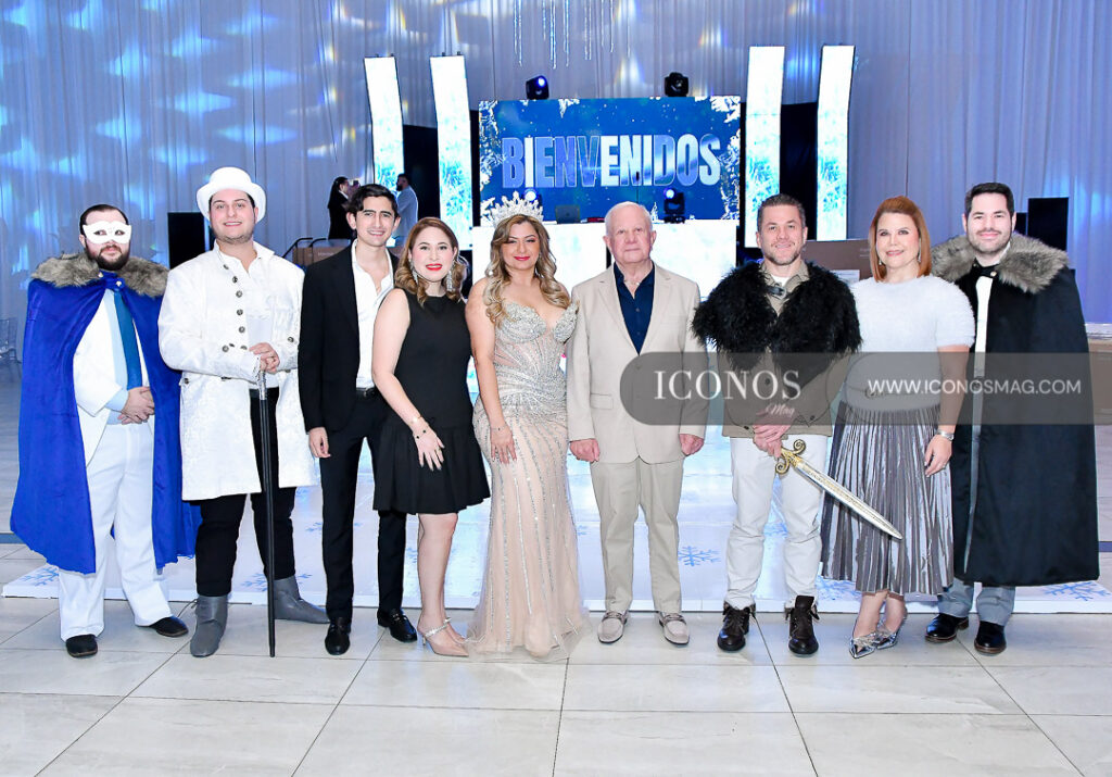 christmas la reina de hielo y el cazador by uth honduras