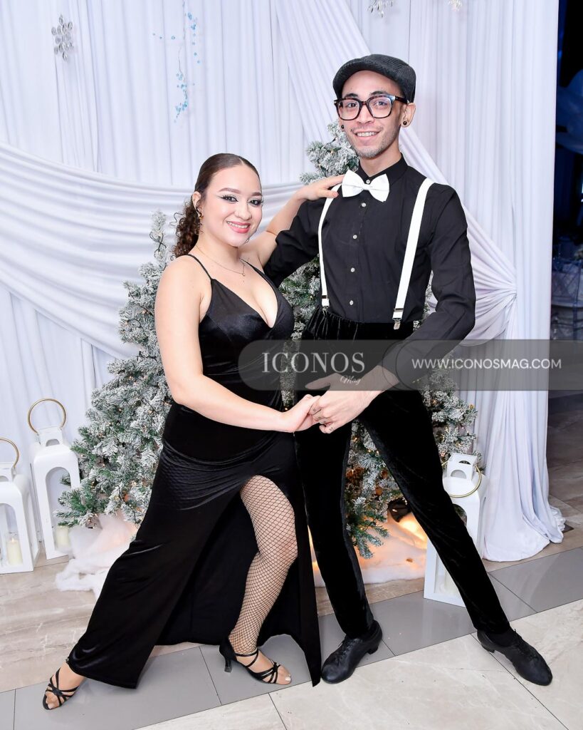 christmas la reina de hielo y el cazador by uth honduras