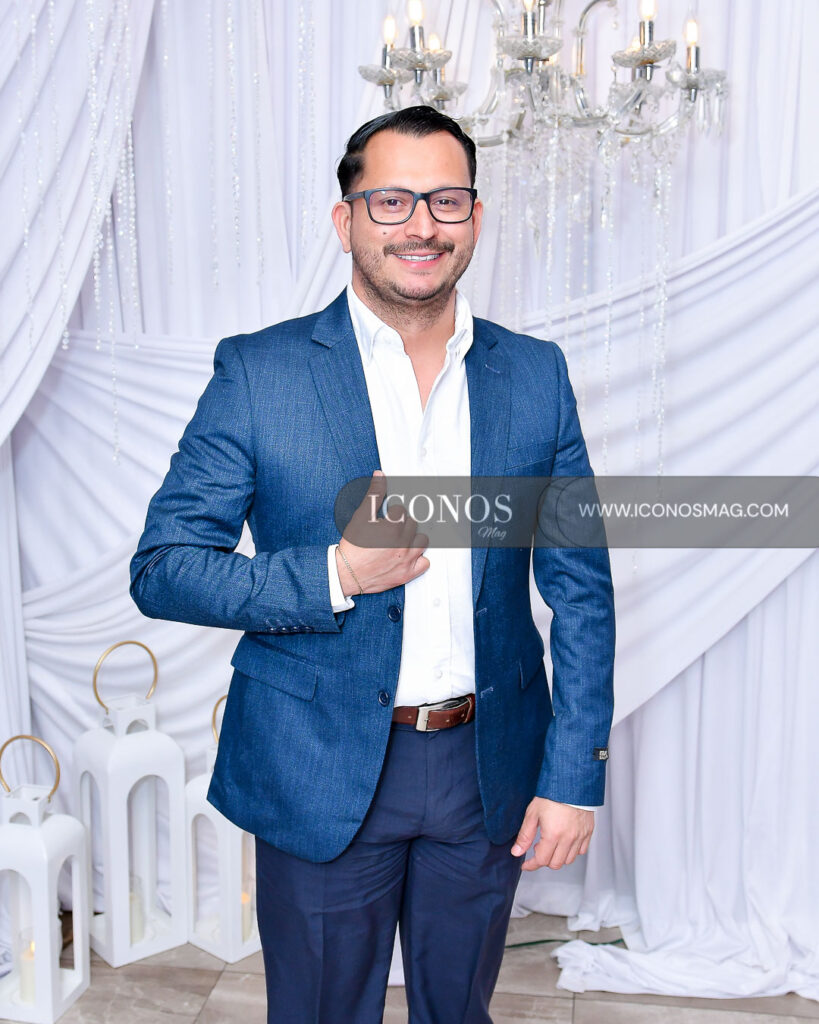 christmas la reina de hielo y el cazador by uth honduras