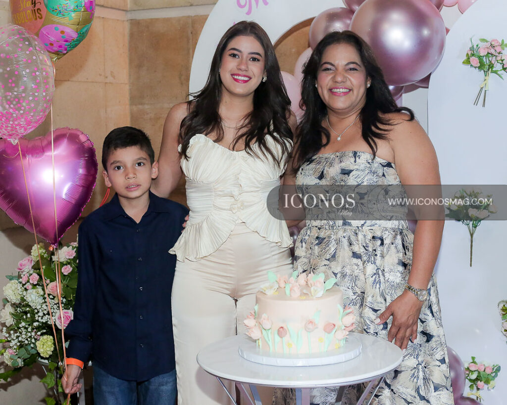 cumpleaos cinthia sabillon thompson