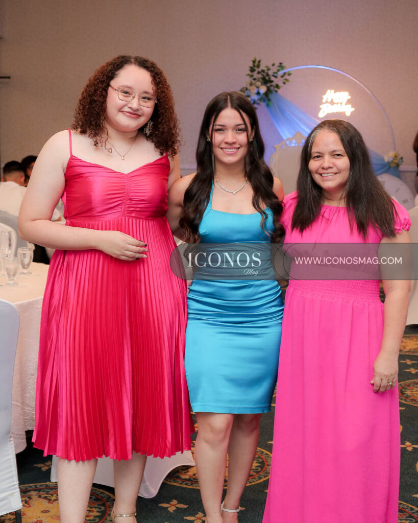 quince anos shaiel sofia solis espinoza