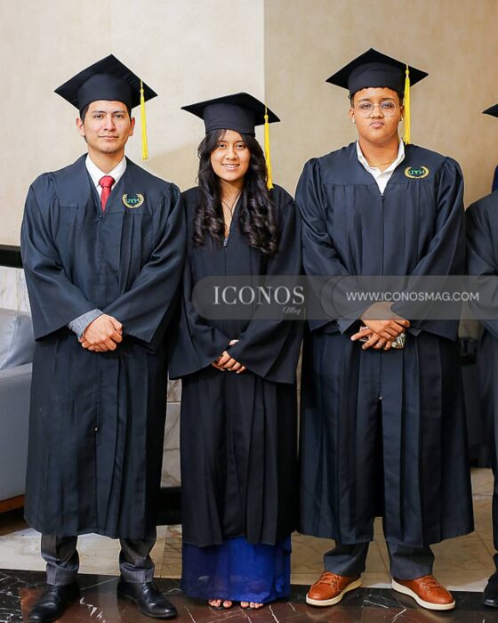 PORTADA primera graduacion uth tegucigalpa