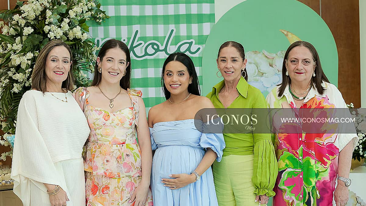 El <em> baby shower</em> de Laura Andrea Zúñiga de Landup