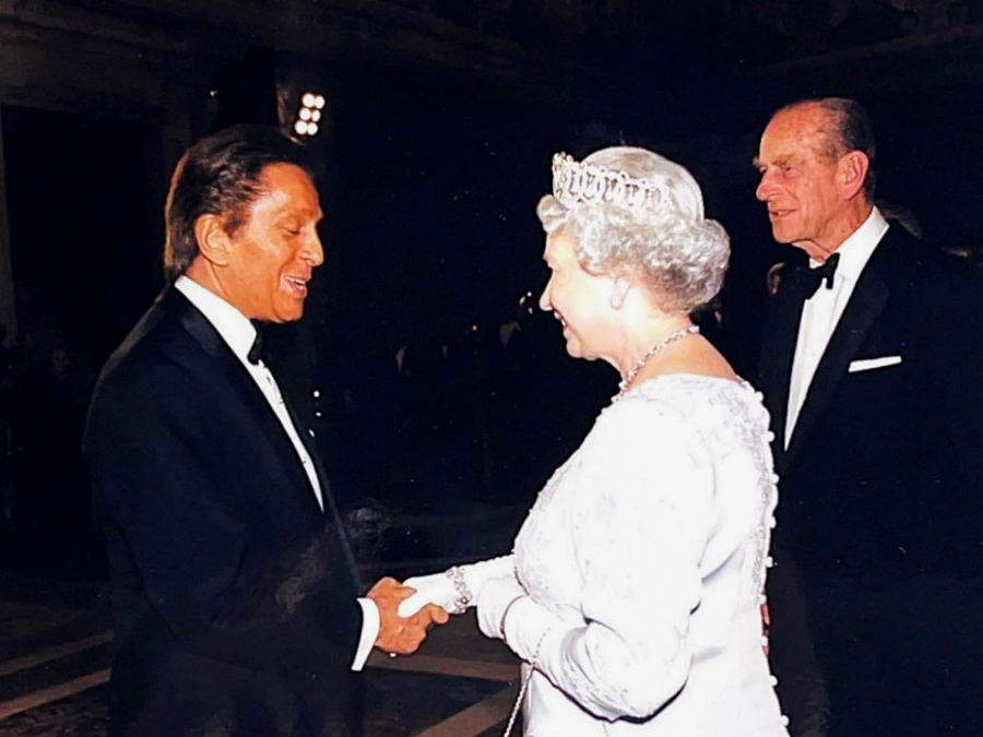 fallece valentino garavani