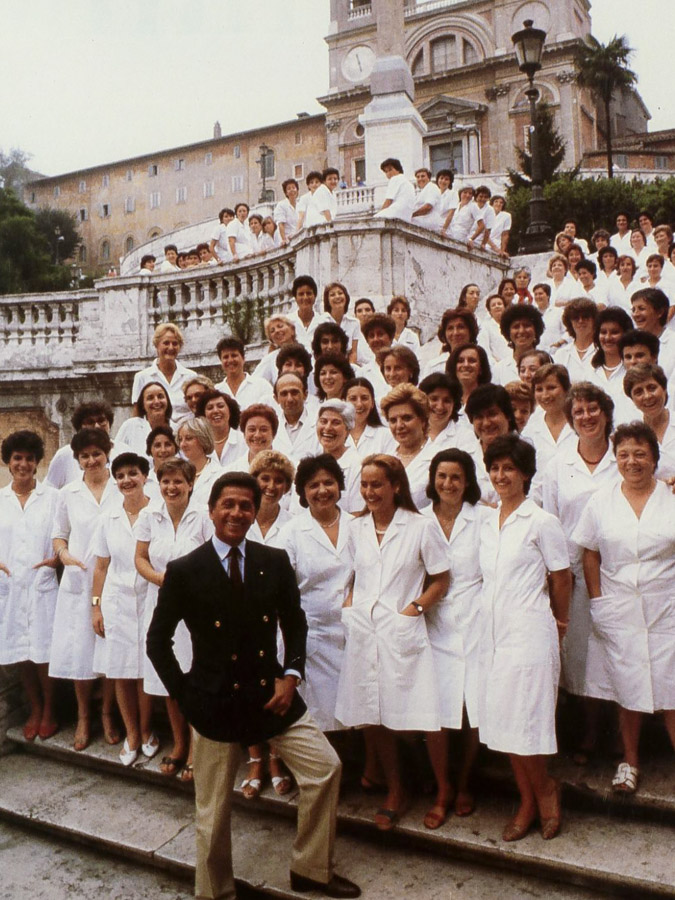 fallece valentino garavani