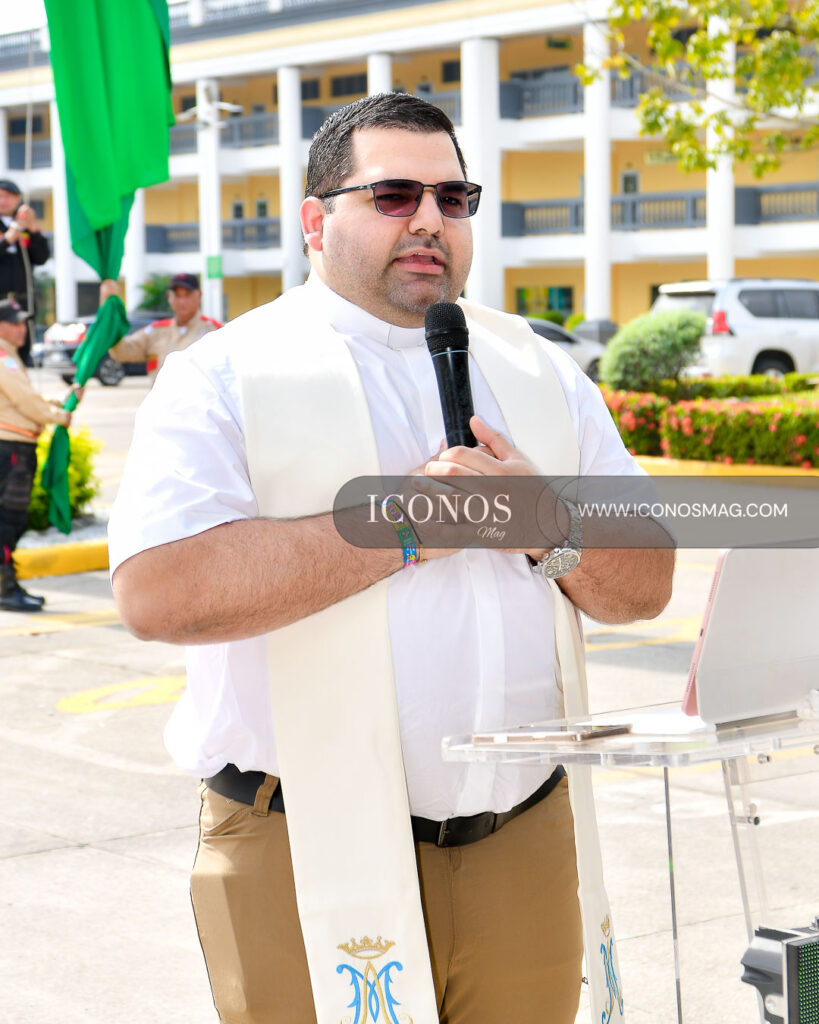izada de bandera anos uth honduras