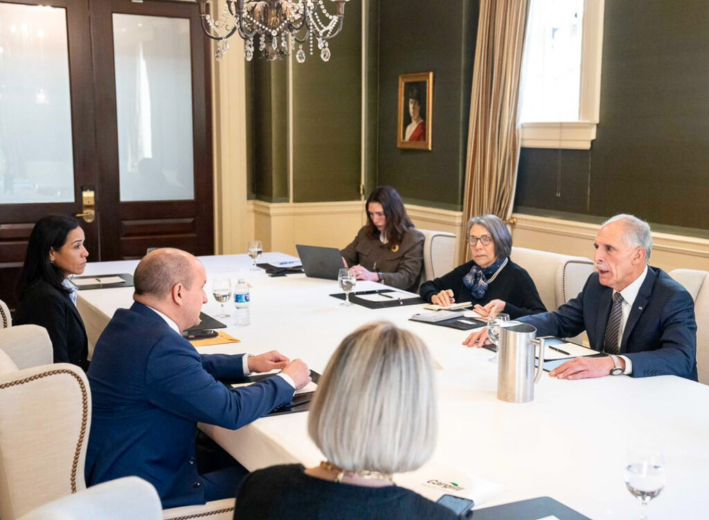 nasry asfura en washington dc con representantes de cargill