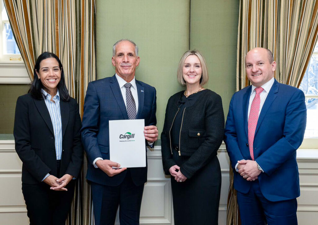 nasry asfura en washington dc con representantes de cargill