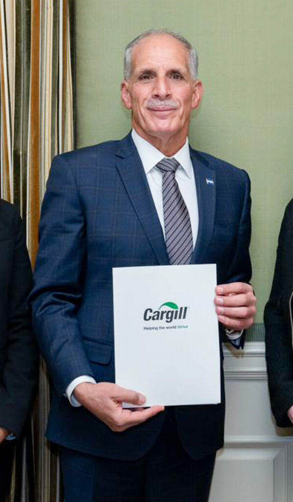 nasry asfura en washington dc con representantes de cargill