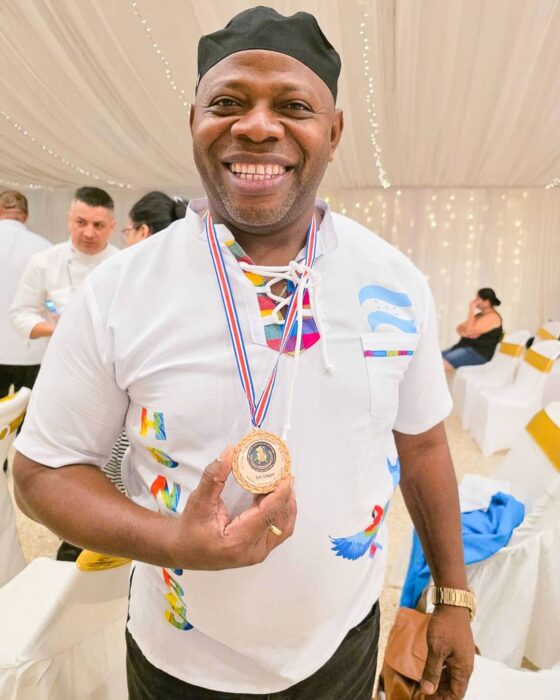 premio a reny gutierrez