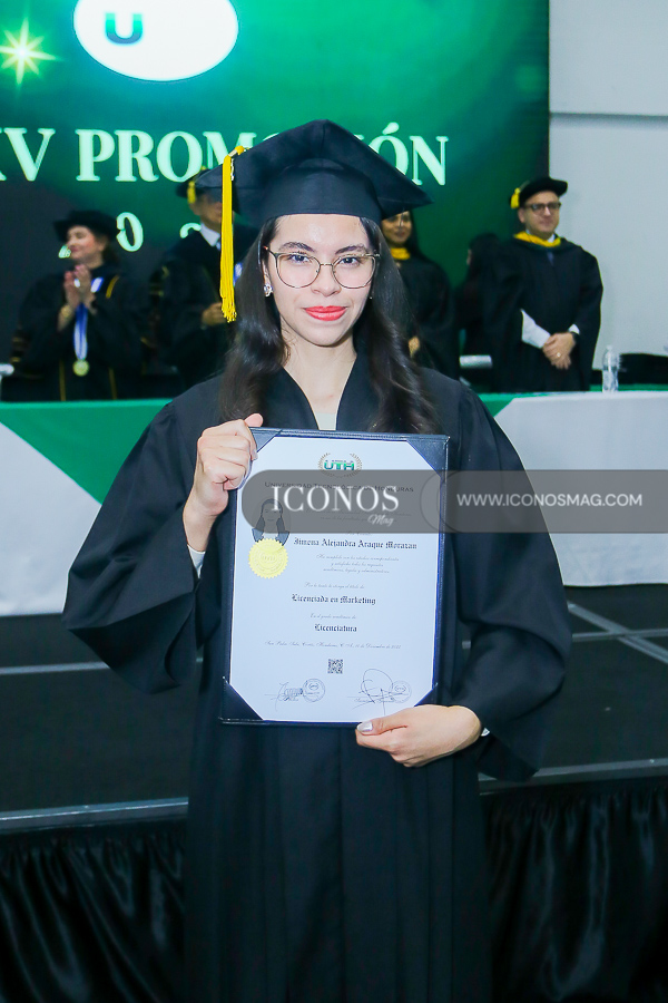 primera graduacion uth tegucigalpa UTH ENERO