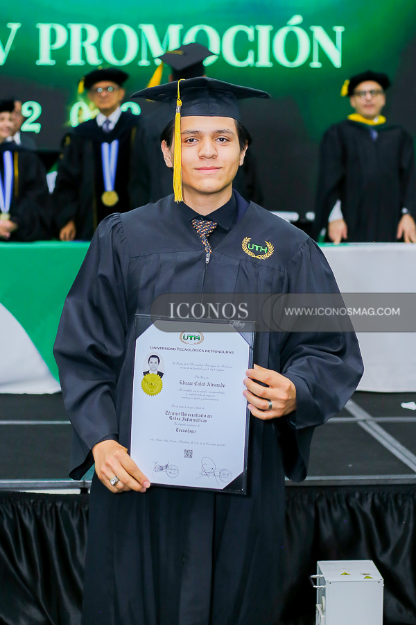 primera graduacion uth tegucigalpa UTH ENERO