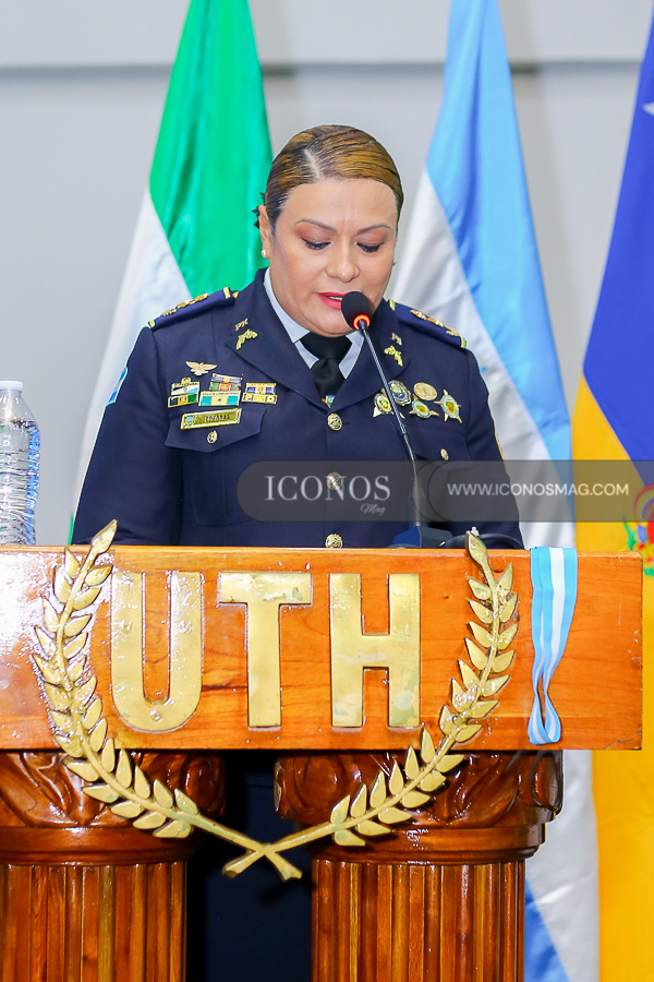 primera graduacion uth tegucigalpa UTH ENERO