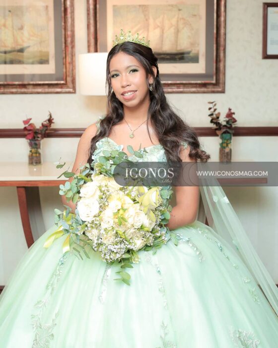 quince aos isabella cano