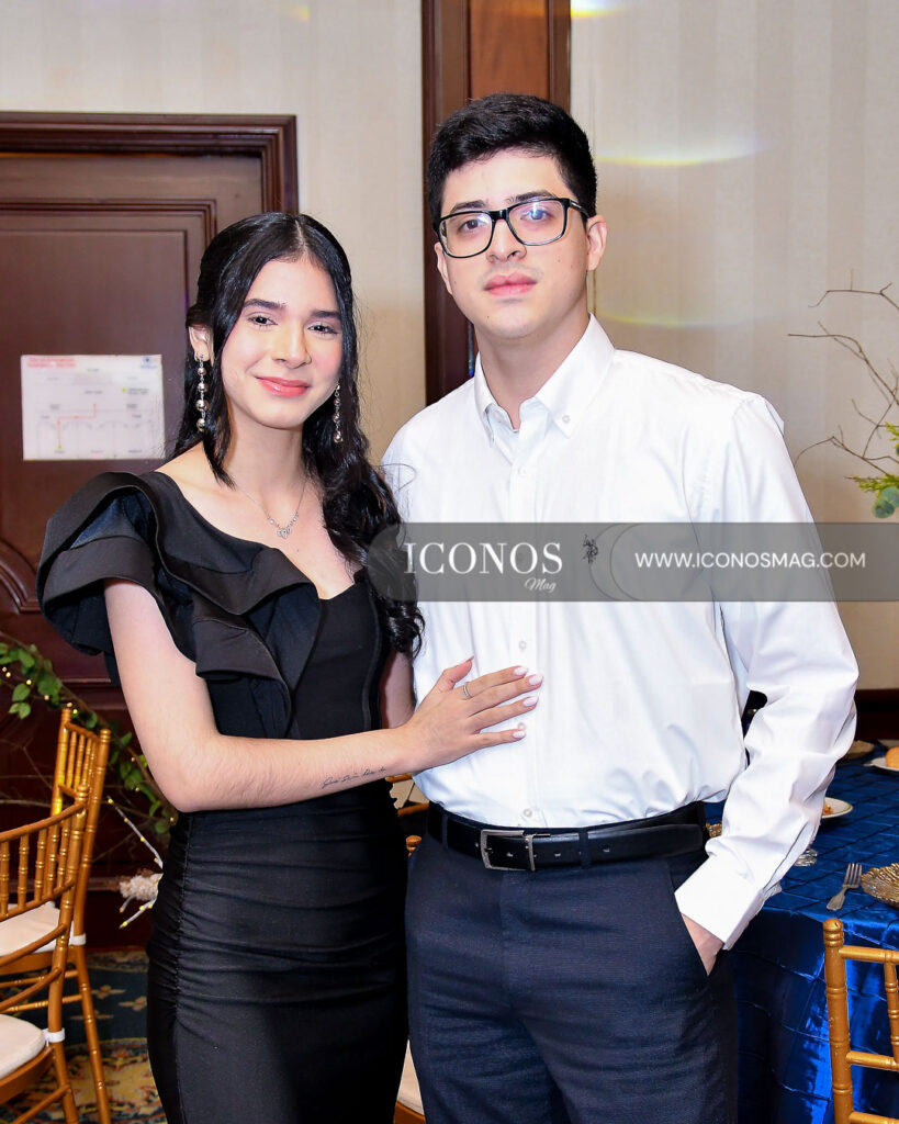 quince aos violeta y cecilia diaz pineda