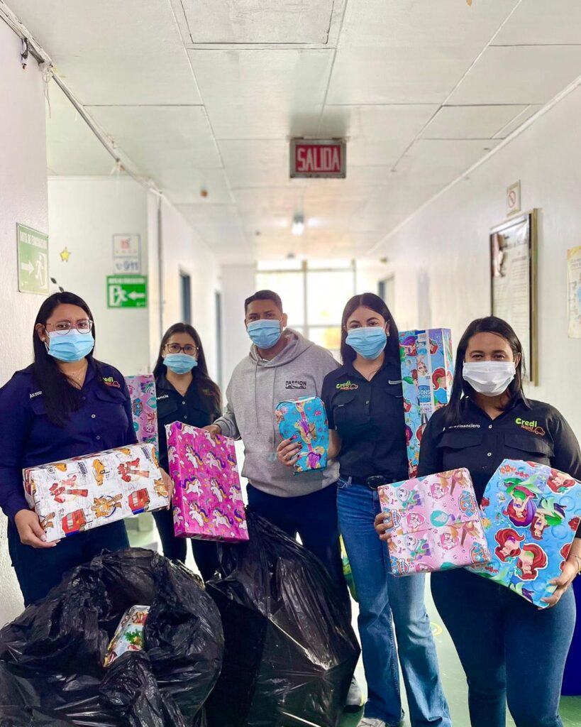 trae un juguete y recibe cobertura vial gratis by credirapid