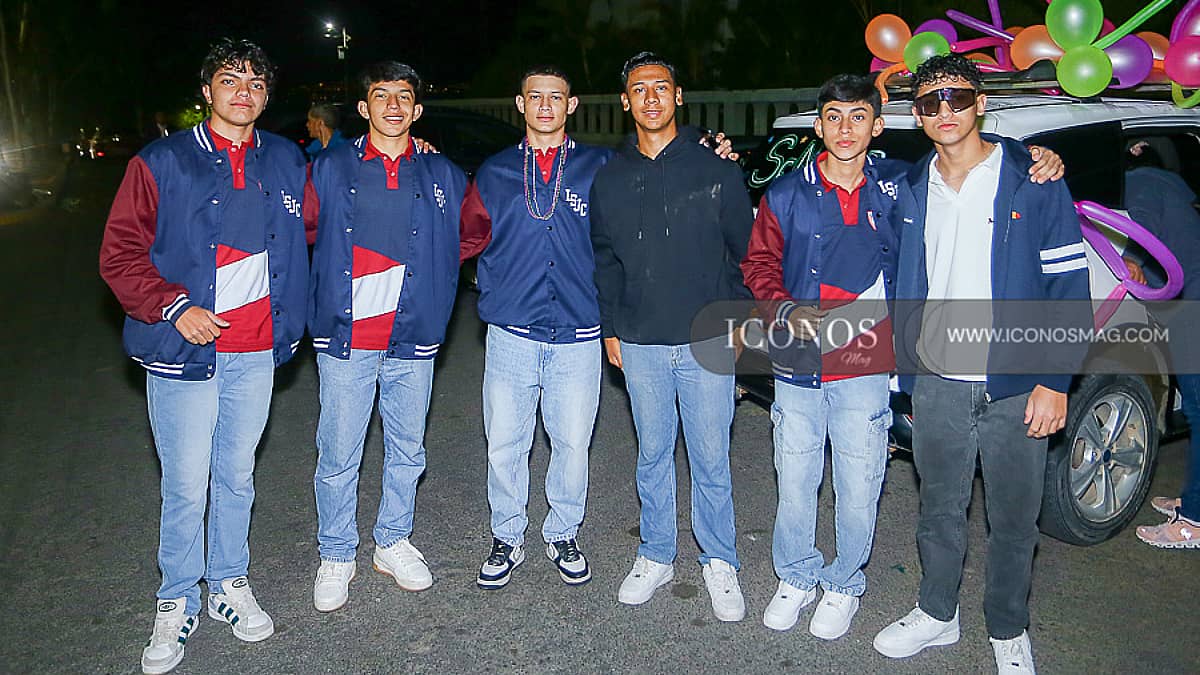 PRIMERA PARTE La entrada de los <em>Seniors SJdC 2026 by San José del Carmen</em>