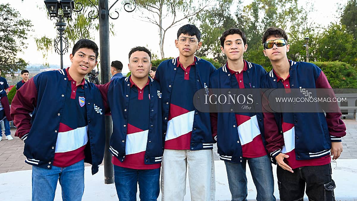 CUARTA PARTE La entrada de los <em>Seniors SJdC 2026 by San José del Carmen</em>