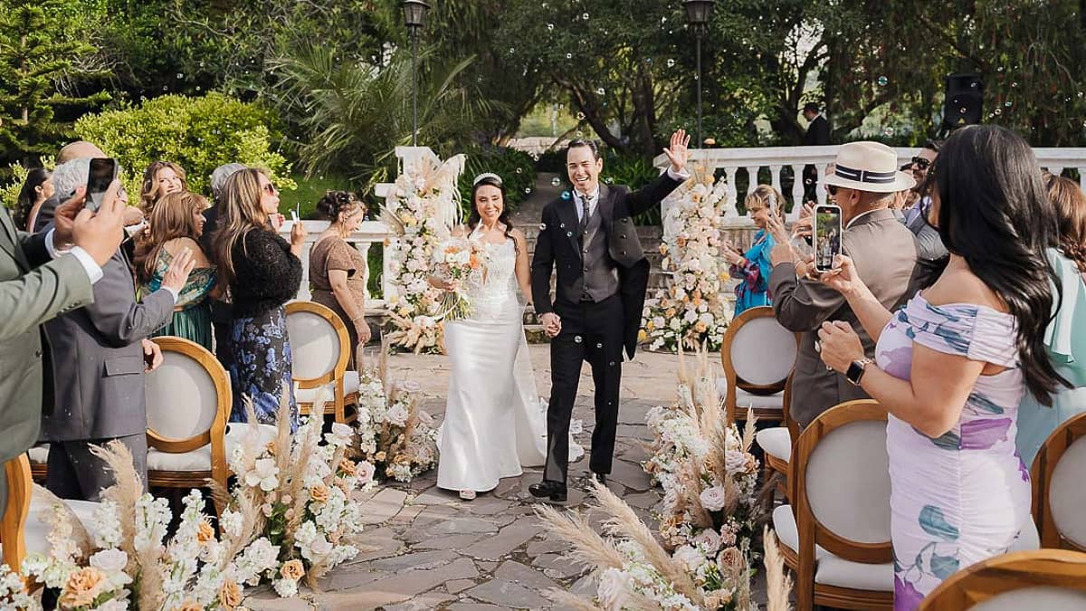 La boda Daniela Monserrat Cueva Iglesias y Christian Karin Funes Dubon en Quito – Ecuador