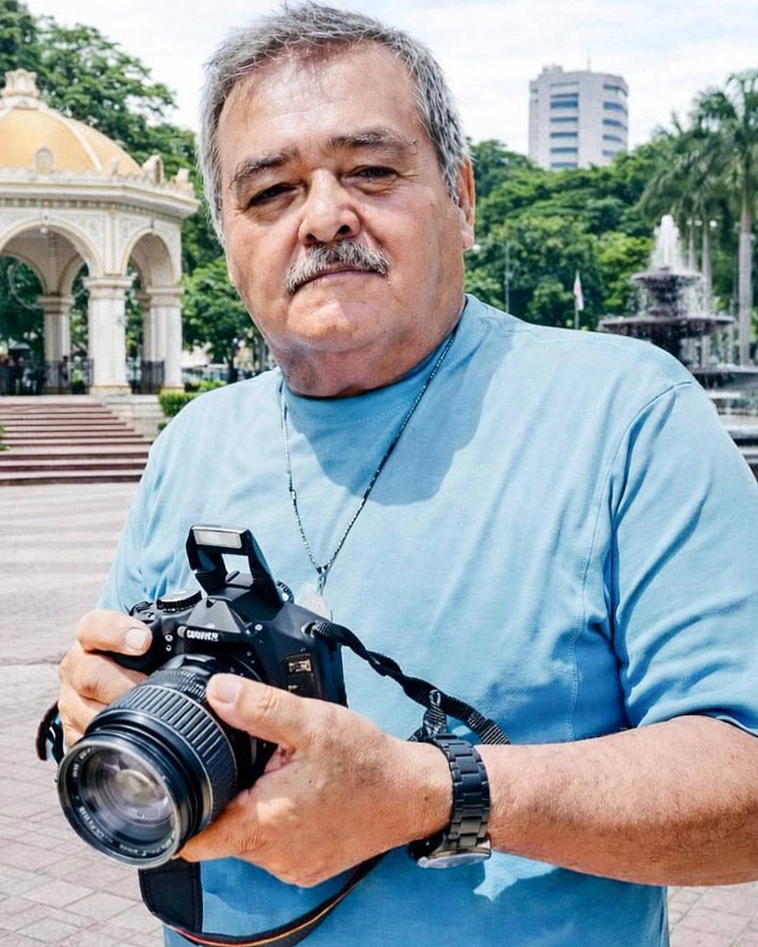 Adiós a Juan Antonio Sibrian Muñoz, fotógrafo de generaciones
