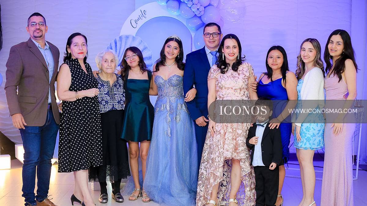 PRIMERA PARTE La fiesta de los quince años de Camila Abigail Reyes