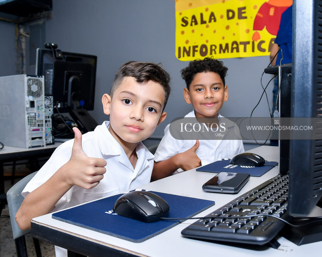 reactivacion aula tecnologica by recacel honduras