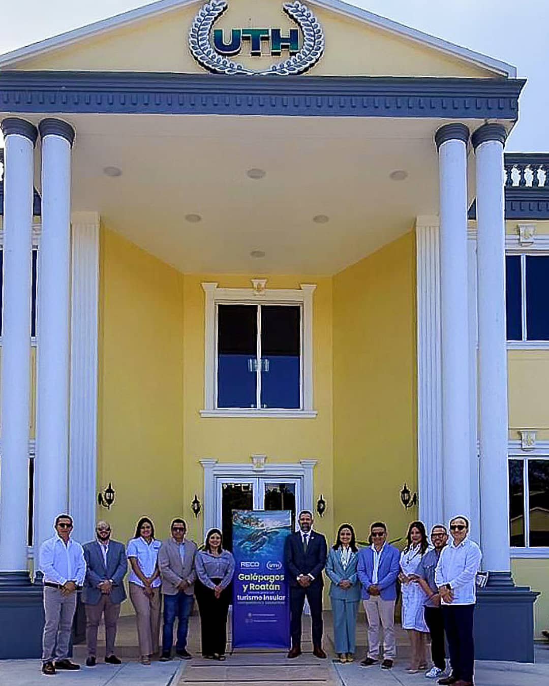 PORTADA Desayuno claves para un turismo insular UTH Honduras