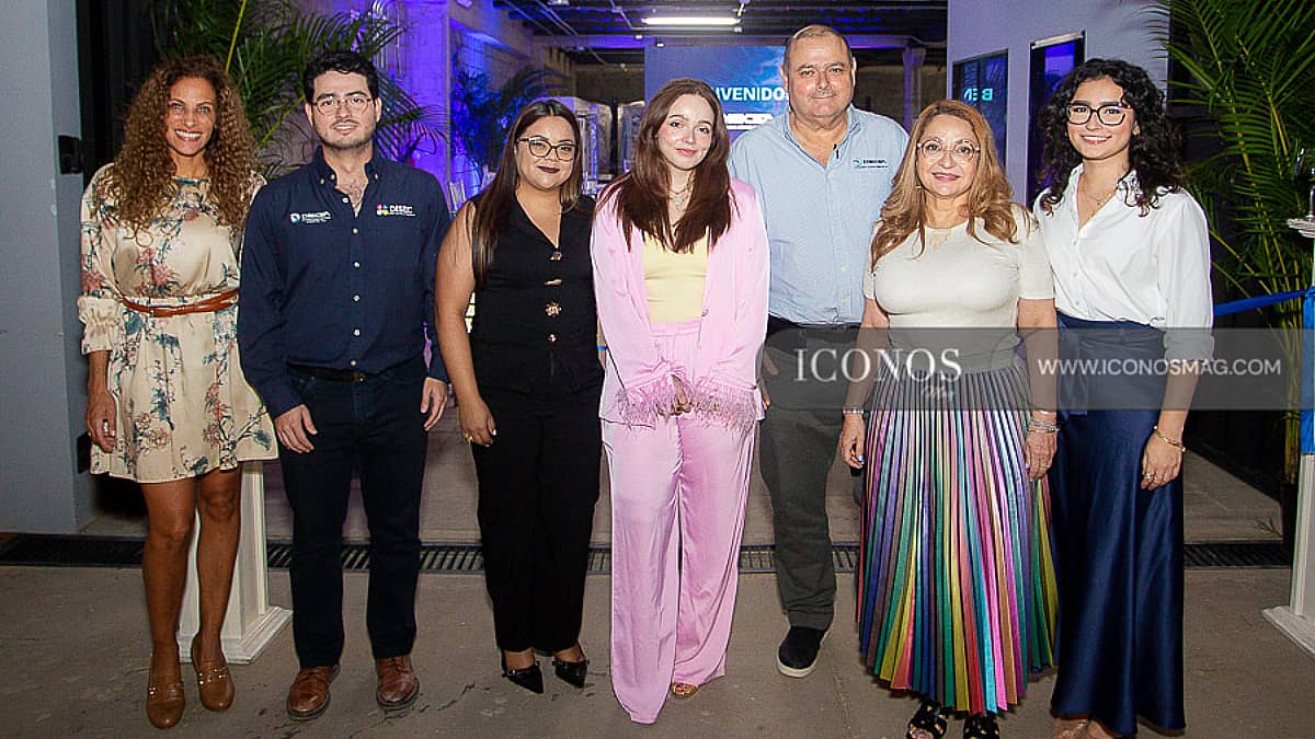 La inauguración de las nuevas oficinas de Distribuidora Eléctrica Comercial S.A <em>Diecsa</em> en Tegucigalpa