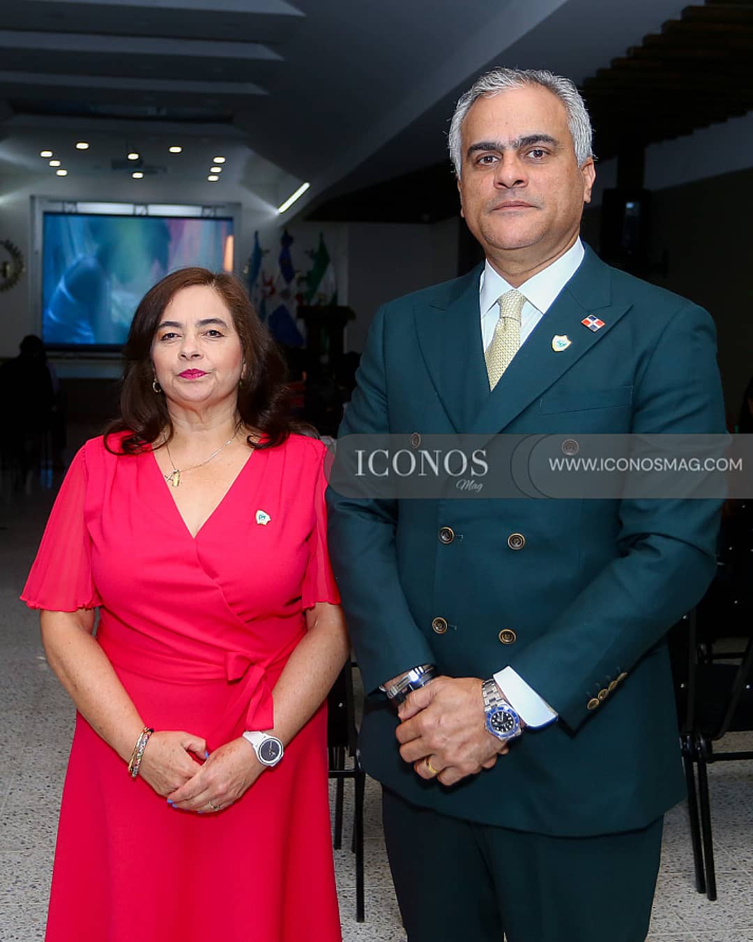 PORTADA suenos dorados uth honduras y embajada de la republica dominicana